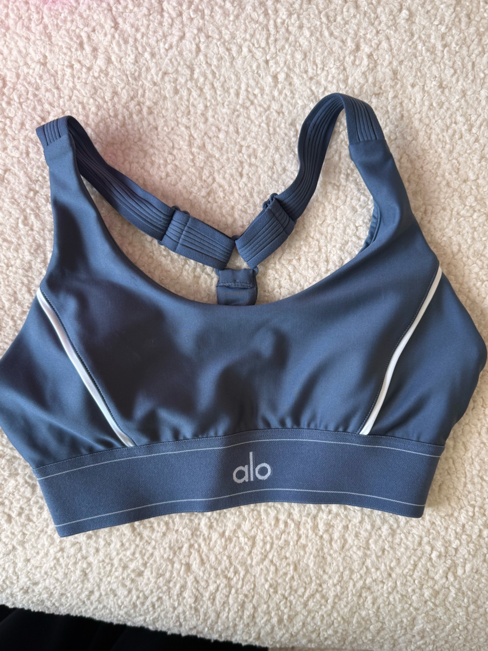 Alo Set Color Bluestone size S - NWOT